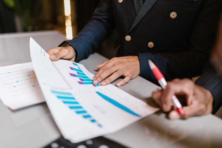 How to Measure the ROI of an AI Project (Before and After You Buy)